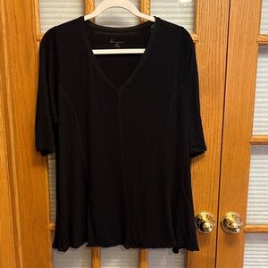 Lane Bryant Black V-Neck Short Sleeve Top